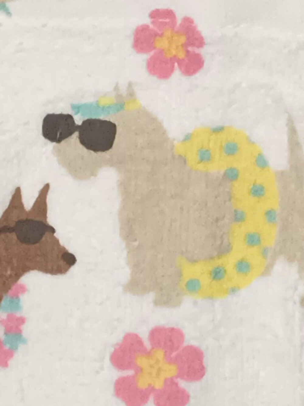 NWT ~ A Pair of Summer Beach "Pawty" Dog Themed Kitchen Towels, 16" x 26" each - Picture 8 of 8
